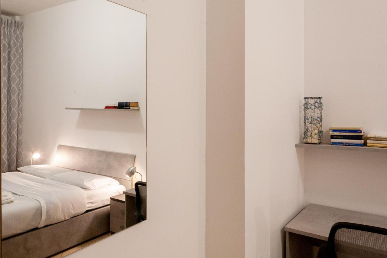 Bnbutler - Pellegrino Rossi, 42 - Ampio E Comodo Per 5 Milan Extérieur photo