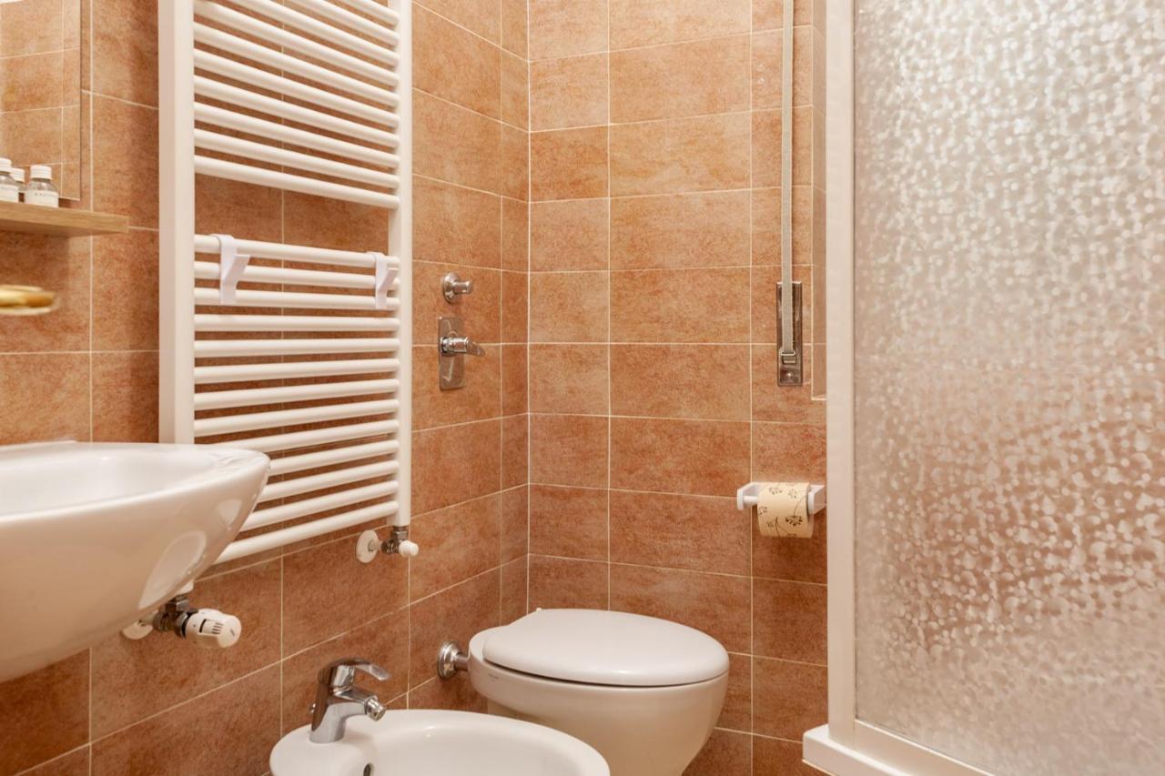 Bnbutler - Pellegrino Rossi, 42 - Ampio E Comodo Per 5 Milan Extérieur photo