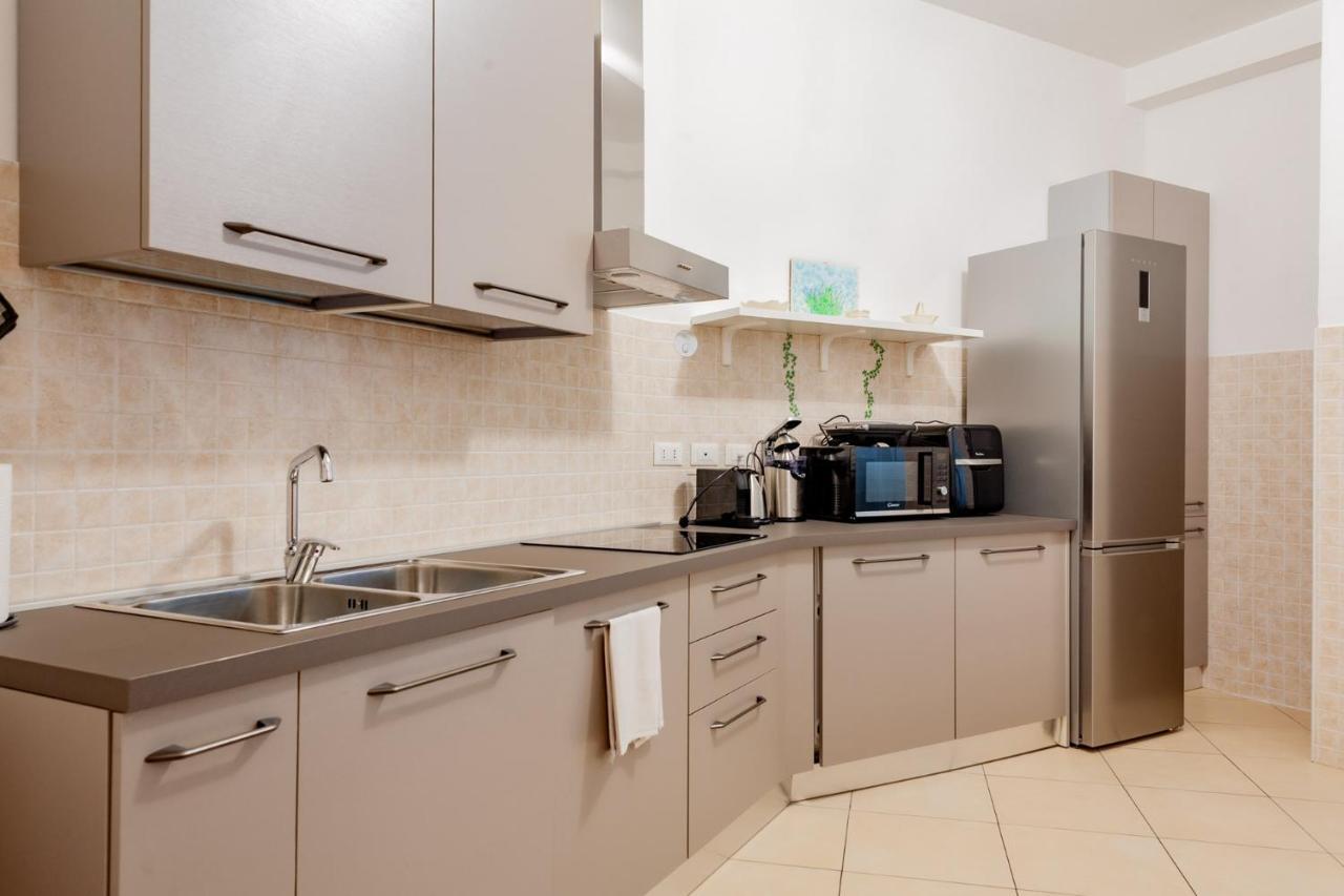 Bnbutler - Pellegrino Rossi, 42 - Ampio E Comodo Per 5 Milan Extérieur photo